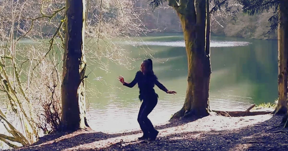 Helene Su dancing by a lake, Niio Dance